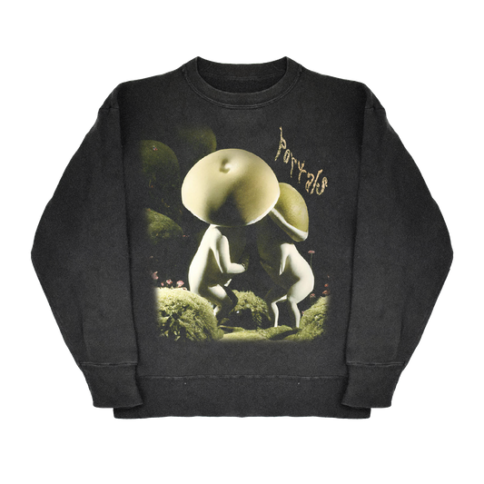 MUSHROOM KISSING CREWNECK