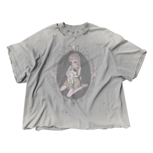 Circle crop distressed tee